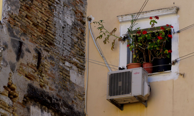 Κλιματιστικά: Πόσο ρεύμα «καίνε» για θέρμανση - Ποια είναι η ιδανική θερμοκρασία