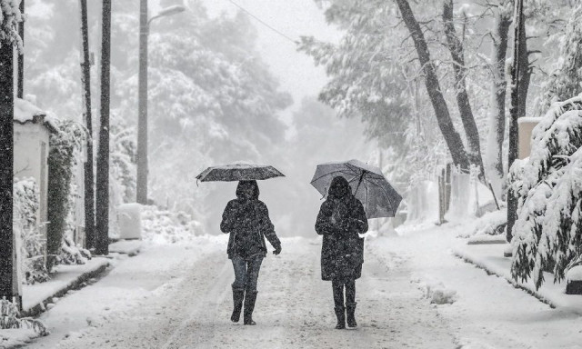 Καιρός: «Κύμα» ψύχους θα καλύψει τη χώρα τη νέα εβδομάδα - Πότε και πού θα «χτυπήσουν» τα φαινόμενα