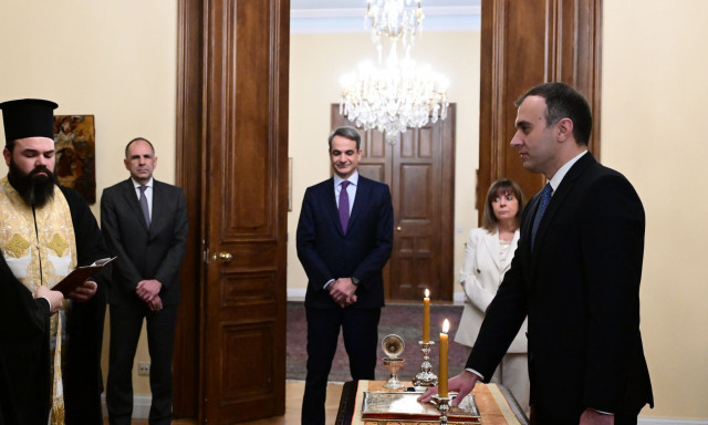 Τάσος Χατζηβασιλείου: Ορκίστηκε υφυπουργός Εξωτερικών