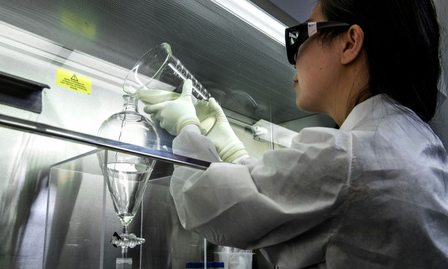 Έρευνα: Πόσο εμπιστεύονται οι Έλληνες τους επιστήμονες