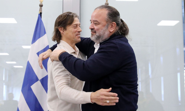 ΑΕΚ: Τίτλοι τέλους με Αλμέιδα - Φουλάρει για νέο προπονητή, ταξίδι αστραπή στη Μαδρίτη