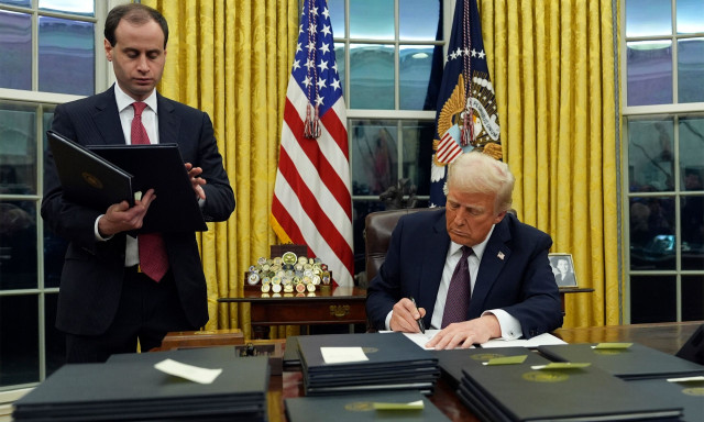 Τραμπ: Τρομοκρατικές οργανώσεις του εξωτερικού τα καρτέλ ναρκωτικών