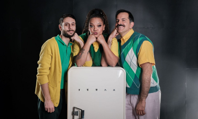 Μικρό Γκλόρια: Συνεχίζεται το «Μίξερ» της Ζέτης Φίτσιου, η παράσταση - έκπληξη της χρονιάς