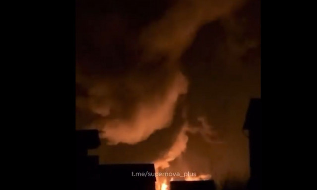 Ρωσία: Πυρκαγιά σε πετρελαϊκή εγκατάσταση μετά από επίθεση drones