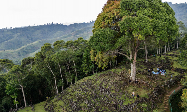 Η αρχαιότερη πυραμίδα στον κόσμο είναι στην Ινδονησία και δεν κατασκευάστηκε από ανθρώπους
