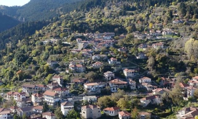 Σπηλιά Κισσάβου: Το χωριό «στολίδι» της Λάρισας με την ιστορία χιλιάδων ετών