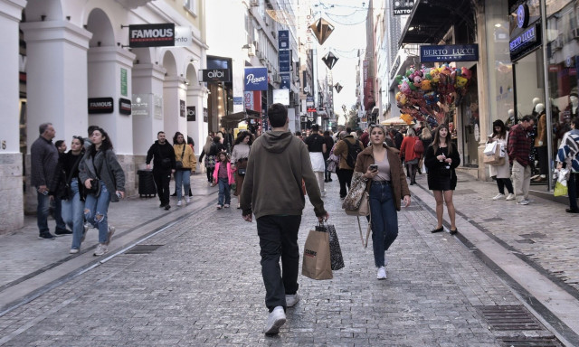 Έρχεται ενίσχυση μισθών σε ιδιωτικό και δημόσιο τομέα - Νέος κατώτατος από τον Απρίλιο