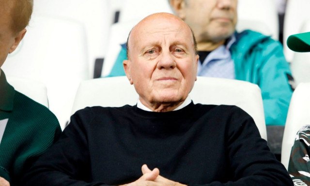 Μίμης Δομάζος: Τρίτο κρίσιμο 24ωρο για τον «στρατηγό» του ποδοσφαίρου στη ΜΕΘ