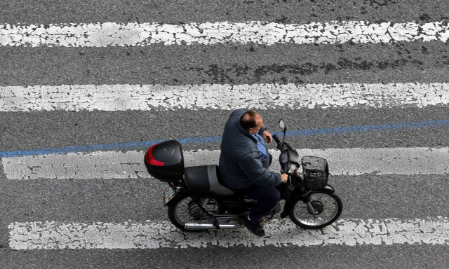 Τροχαία: Πάνω από 2.370 παραβάσεις για μη χρήση κράνους