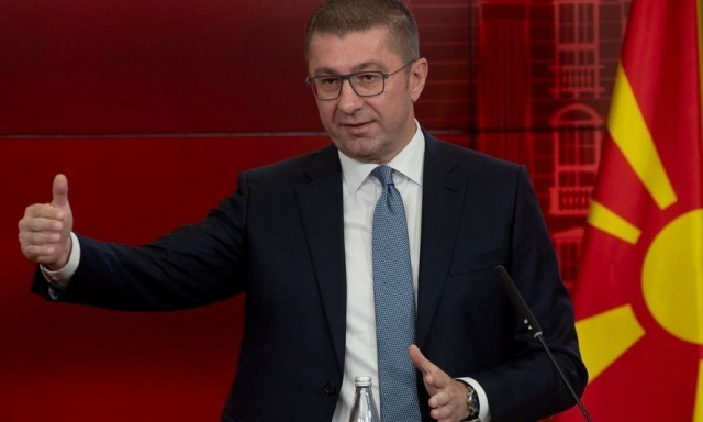 Ο Μιτσκόσκι συνεχίζει την παράνοια και λέει ότι η Ελλάδα «έχει τύψεις» για το «μακεδονικό ζήτημα»