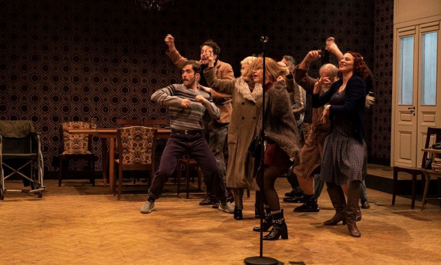 Αμφι-θέατρο: Επιστρέφει το «Σ' εσάς που με ακούτε» της Λούλας Αναγνωστάκη για λίγες παραστάσεις