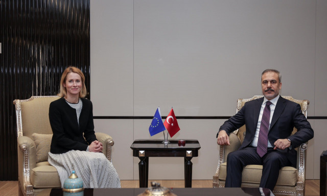 Κάλας σε Φιντάν: Το Κυπριακό και το ζήτημα της Ουκρανίας χωρίζουν την ΕΕ και την Τουρκία