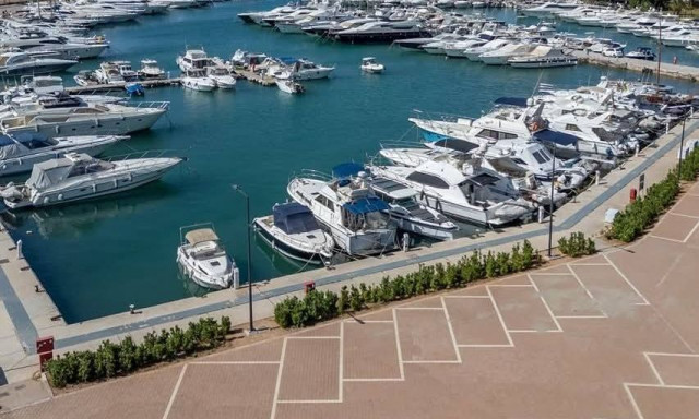 Πεζόδρομοι και ποδηλατόδρομοι «πάνω στο κύμα» στη Γλυφάδα!