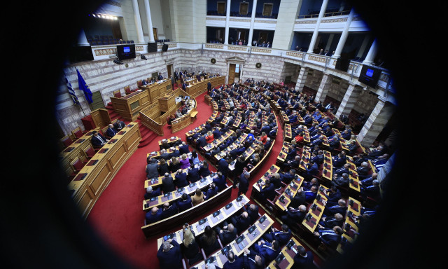 Τα 4 σενάρια συνεργασιών και οι διπλές εκλογές