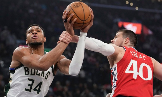 Γιάννης Αντετοκούνμπο: Κορυφαίος αλλά όχι… αρκετός ο «Greek Freak» - Ήττα των Μπακς από τους Κλίπερς