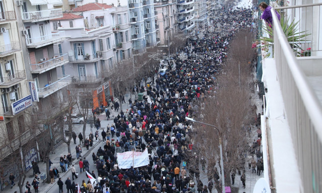 Θεσσαλονίκη: Μαζική συγκέντρωση διαμαρτυρίας για την τραγωδία των Τεμπών