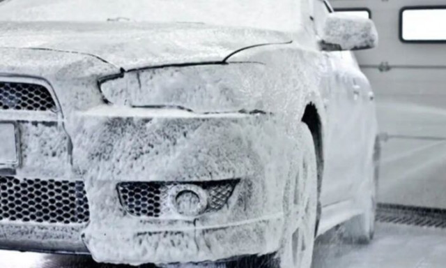 Ποτέ μην το κάνετε αυτό στο πλυντήριο αυτοκινήτων: 4 λάθη που μπορεί να σας κοστίσουν ακριβά