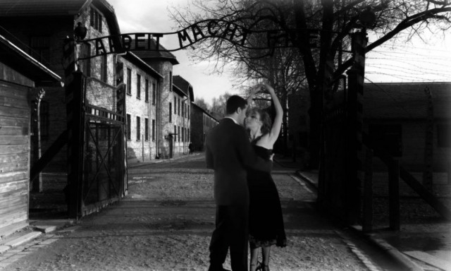 Οι Εβραίοι οδηγούνταν στα κρεματόρια και ένα κουαρτέτο εξαναγκάστηκε να παίξει μουσική