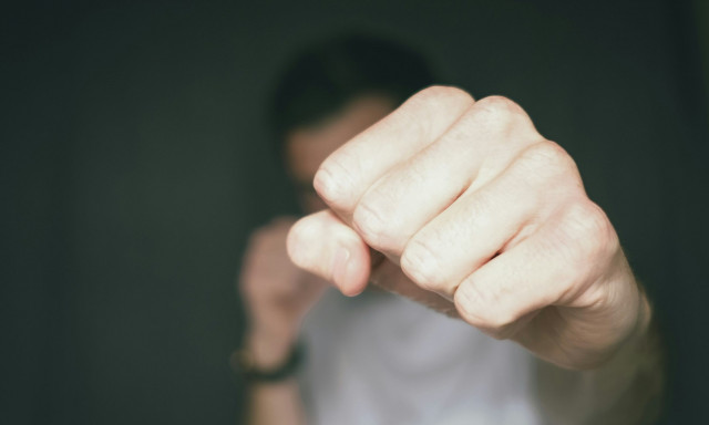 Λάρισα: Ανήλικοι ξυλοκόπησαν άγρια 15χρονο σε χωριό των Φαρσάλων – Συνελήφθησαν δράστες και γονείς