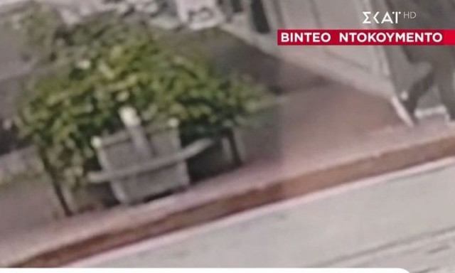 Προσπάθησαν να αρπάξουν 13χρονη από το Μπουρνάζι - Βίντεο ντοκουμέντο