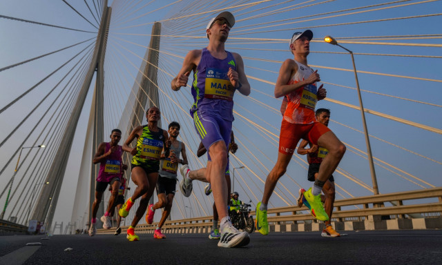 Κίνα: Ανθρωποειδή ρομπότ θα συμμετάσχουν σε ημιμαραθώνιο για πρώτη φορά