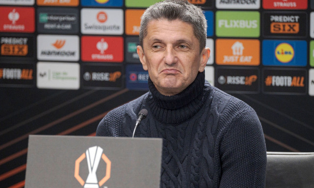 Λουτσέσκου: «Δεν έχουμε περάσει, το κίνητρό μας είναι η πρόκριση»