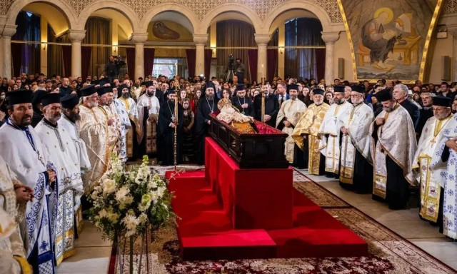 Αρχιεπίσκοπος Αλβανίας Αναστάσιος: Πλήθος κόσμου στο λαϊκό προσκύνημα στα Τίρανα