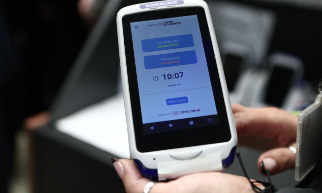 Ψηφιακή κάρτα εργασίας: «Άλμα» 637% στις δηλωθείσες υπερωρίες στον τουρισμό - Εντυπωσιακά στοιχεία