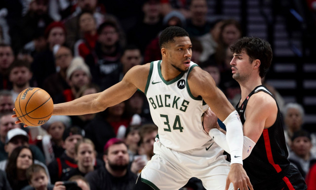 NBA: Νέο στοπ στους Μπακς από Μπλέιζερς, παρά τους 39 πόντους του Αντετοκούνμπο