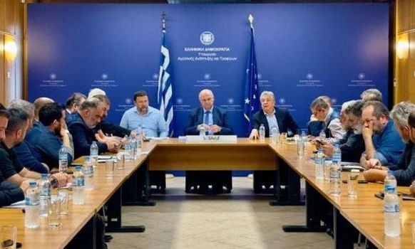 Νέα συνάντηση Τσιάρα με αγρότες: «Με διάλογο λύνονται τα προβλήματα»