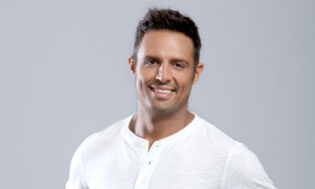 Τροχαίο ατύχημα για τον Σάββα Πούμπουρα - Έπεσε με τη μηχανή