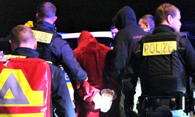 Φρίκη στο Βερολίνο: Αγόρι 16 ετών μαχαίρωσε μέχρι θανάτου τον πατέρα του