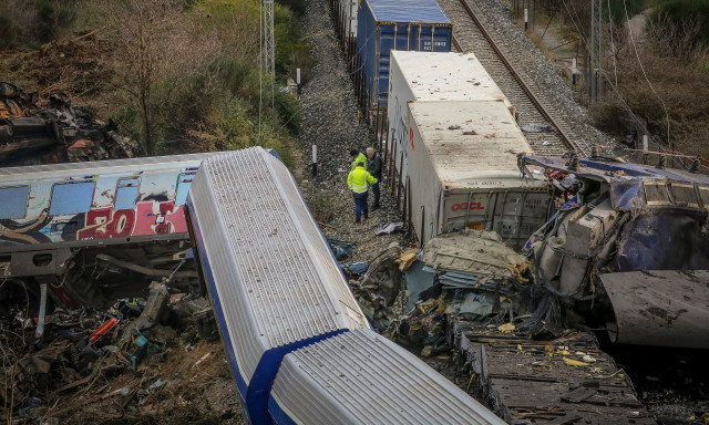 Τραγωδία στα Τέμπη: Στο «κάδρο» των ευθυνών η Hellenic Train – «Καμία σκιά» διαβεβαιώνει η κυβέρνηση