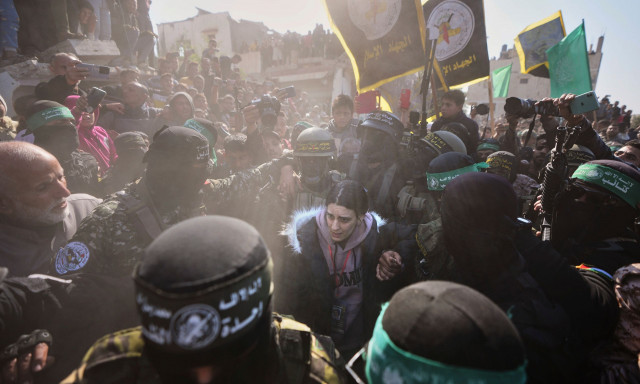 Μεσανατολικό: Ολοκληρώθηκε η τέταρτη ανταλλαγή ομήρων ανάμεσα σε Ισραήλ και Χαμάς