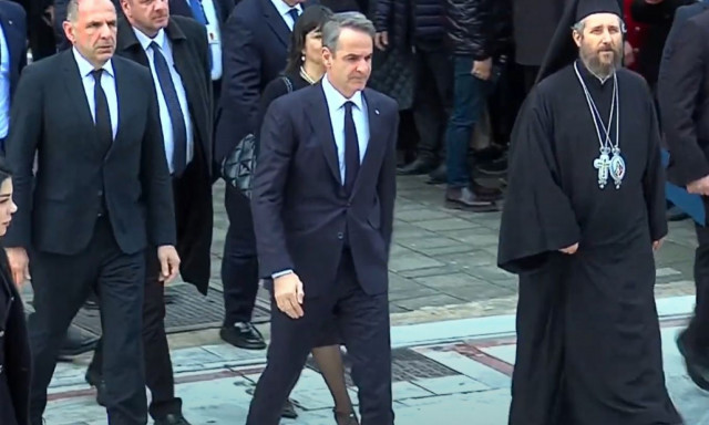 Εξοργιστικό περιστατικό στα Τίρανα: «Ζήτω η Τσαμουριά» φώναξε ακραίος στον Μητσοτάκη