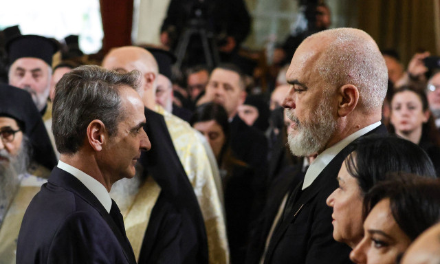 Τετ α τετ Μητσοτάκη με Ράμα: «Οφείλουμε να λύνουμε τις διαφορές μας με διάλογο», είπε ο πρωθυπουργός