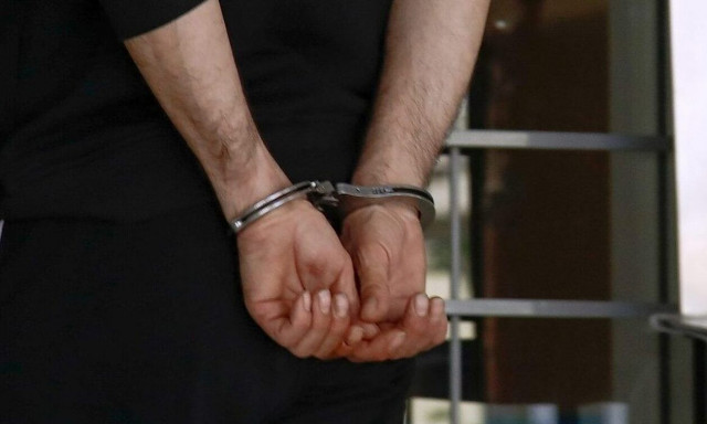 Κερατέα: «Χειροπέδες» σε 55χρονο που καταζητείτο για δύο απόπειρες ληστείας