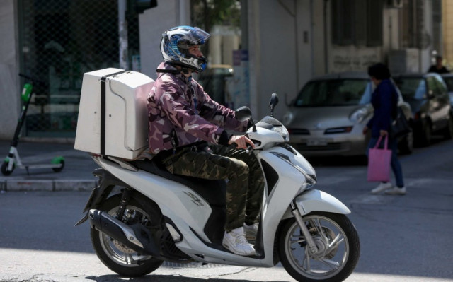 Ωραιόκαστρο: Η παραγγελία που έγινε viral - «Χτύπα μία φορά αν... πεινάς»