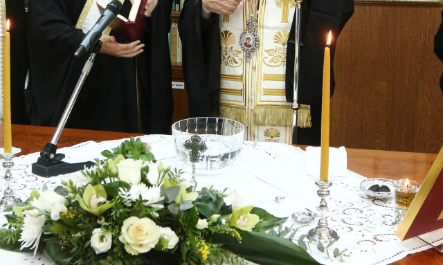 Γιατί τελούμε κάθε μήνα αγιασμό