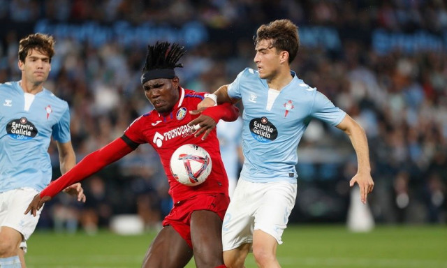 Μεταγραφές, Κόμο: Μία… ανάσα από Δουβίκα - Τα δεδομένα του deal