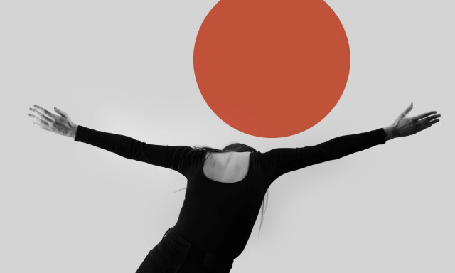 Θέατρο 104: Η «Perfetta», μια «κανονική» γυναίκα σε τέσσερις διαδοχικές Τρίτες ενός μήνα