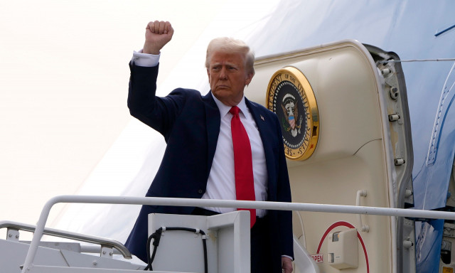 Τραμπ: Οι συνομιλίες με Ουκρανία και Ρωσία πάνε «μάλλον καλά» – Προχωρούν οι συζητήσεις με το Ισραήλ