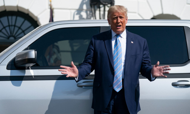 Τραμπ: «Πολύ σύντομα» θα ανακοινωθούν νέοι δασμοί των ΗΠΑ σε προϊόντα της ΕΕ