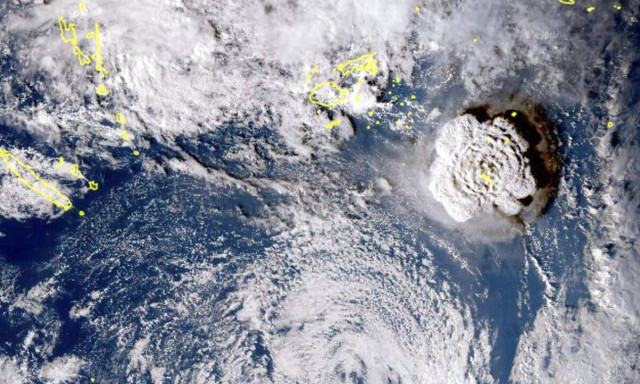 Σαντορίνη - Τούρκοι ειδικοί: Το νησί και τα περίχωρά του βιώνουν σεισμοθύελλα