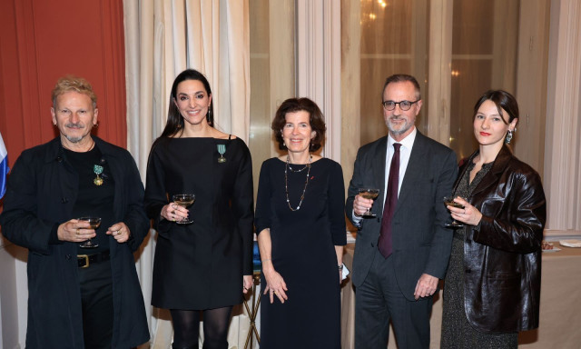 Κατερίνα Ευαγγελάτου και Μιχαήλ Μαρμαρινός παρασημοφορήθηκαν από τη Γαλλική Δημοκρατία