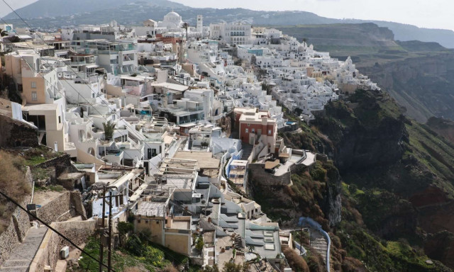 Σεισμός στη Σαντορίνη: Παλιρροιογράφο εγκατέστησε το Εθνικό Κέντρο Προειδοποίησης Τσουνάμι