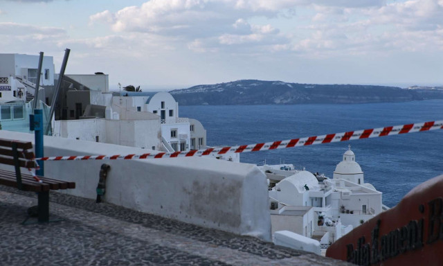 Σεισμοί στη Σαντορίνη: Ποια είναι τα δύο πιθανά σενάρια για την εξέλιξη του φαινομένου