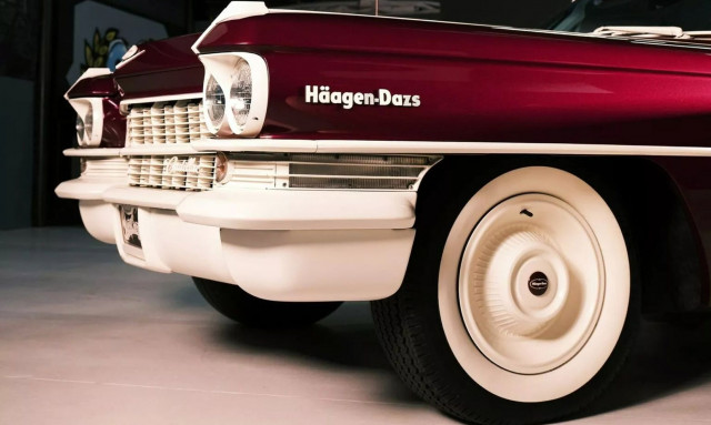 Το απόλυτο παγωτατζίδικο είναι μία Cadillac!