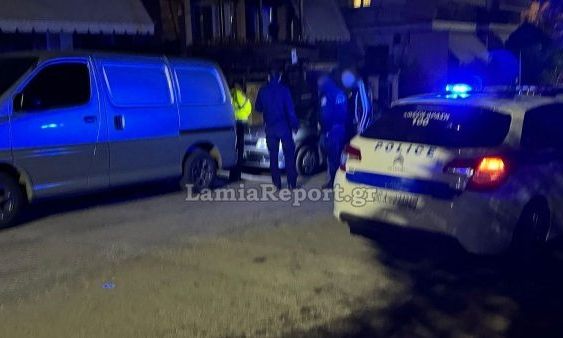 Λαμία: Στο νοσοκομείο παιδάκι που παρασύρθηκε από αυτοκίνητο