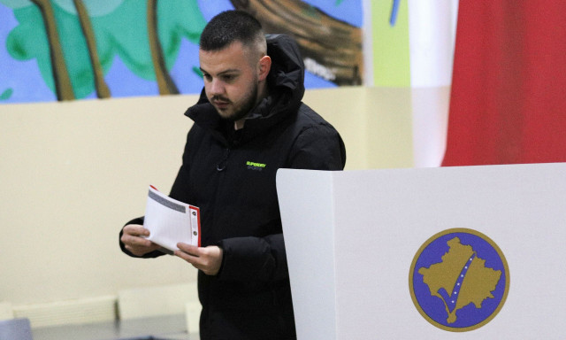 Σερβία- Κόσοβο: Πρώτο το κόμμα του Άλμιν Κούρτι στις εκλογές - Δεν μπορεί να σχηματίσει κυβέρνηση
